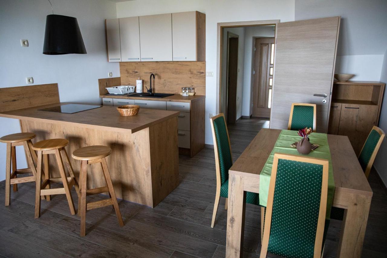Apartmaji Hocka Koca Hocko Pohorje Ngoại thất bức ảnh